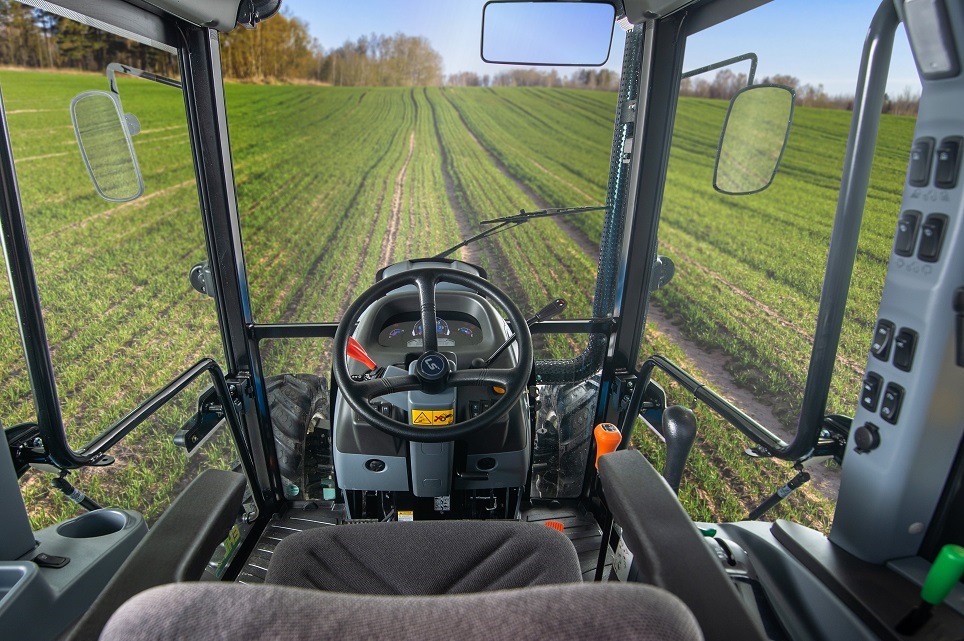 Traktor LS XU6168